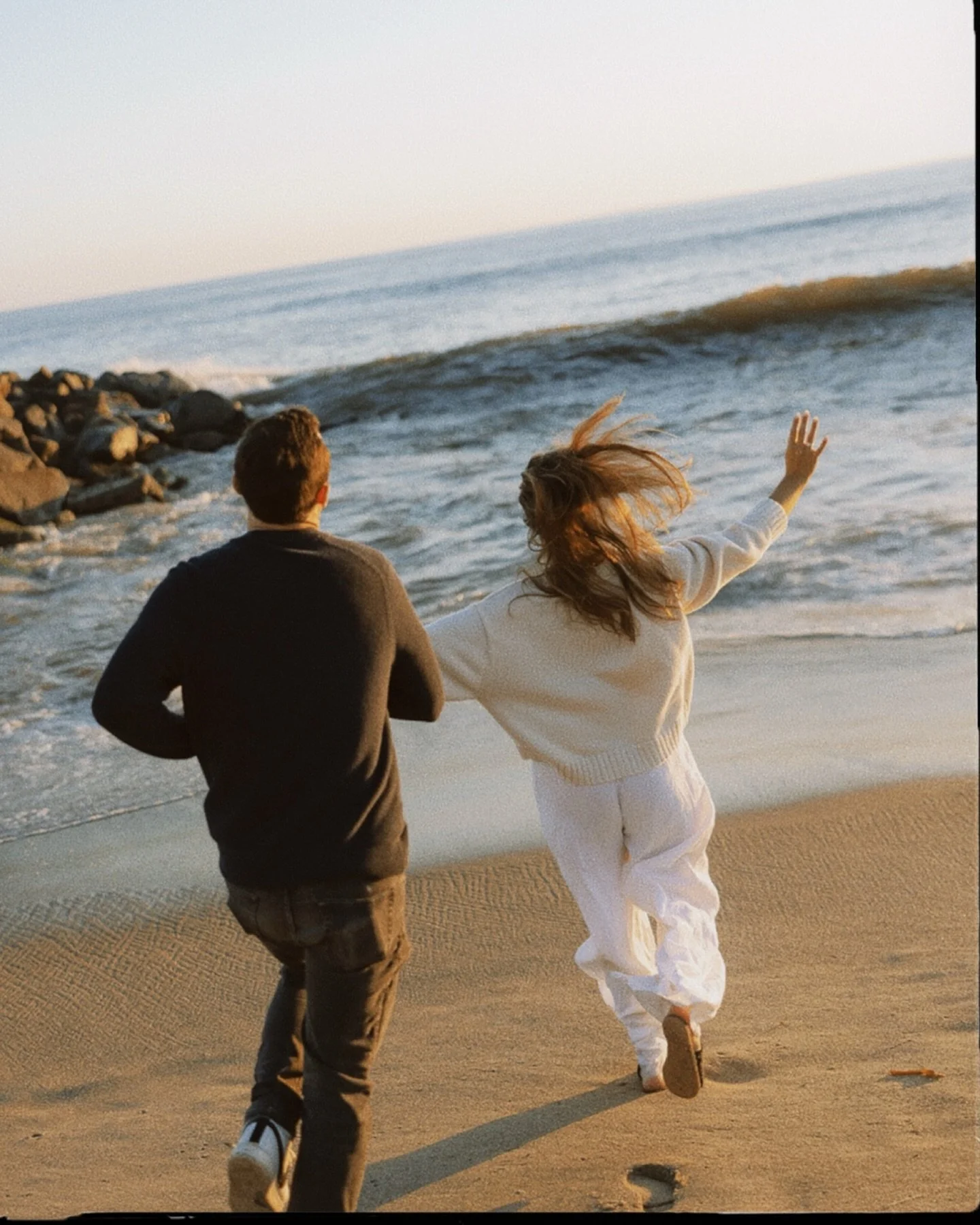 A beautiful day chasing waves and getting cocktails with these two incredible people! The sunset that evening completely took my breath away &amp; I&rsquo;m so grateful I got to experience it with friends. Shot mostly on film 

.

#californiaweddi
