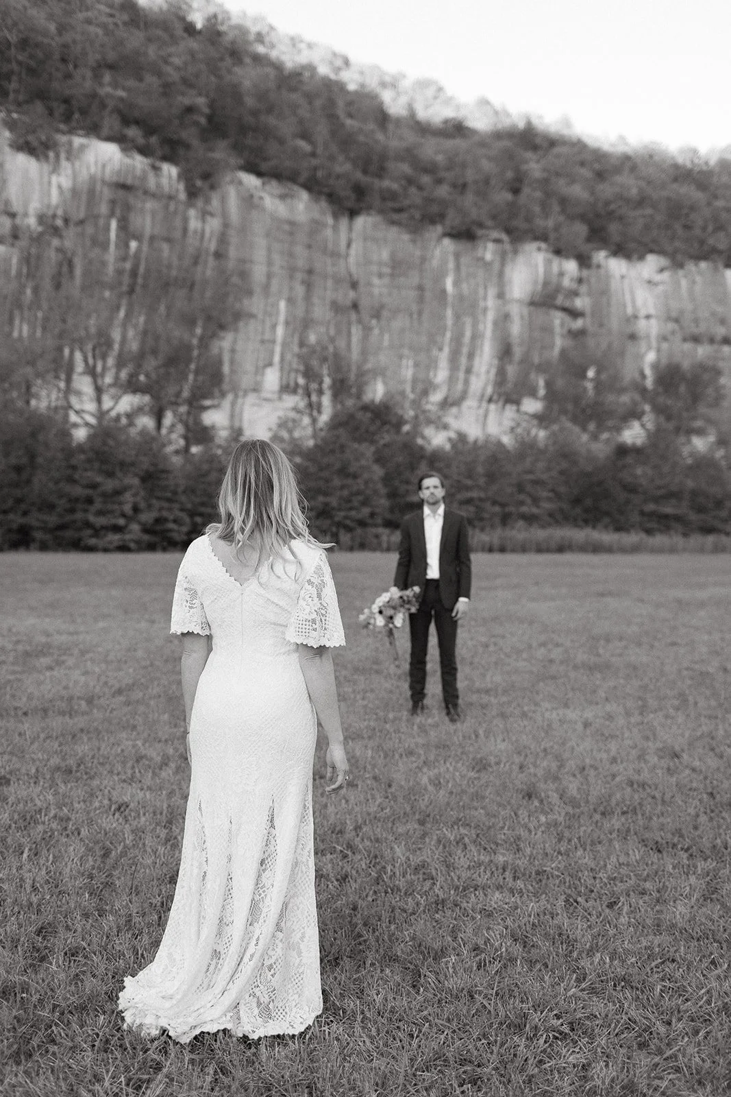  Portraits of Bride and Groom at Steel Creek 