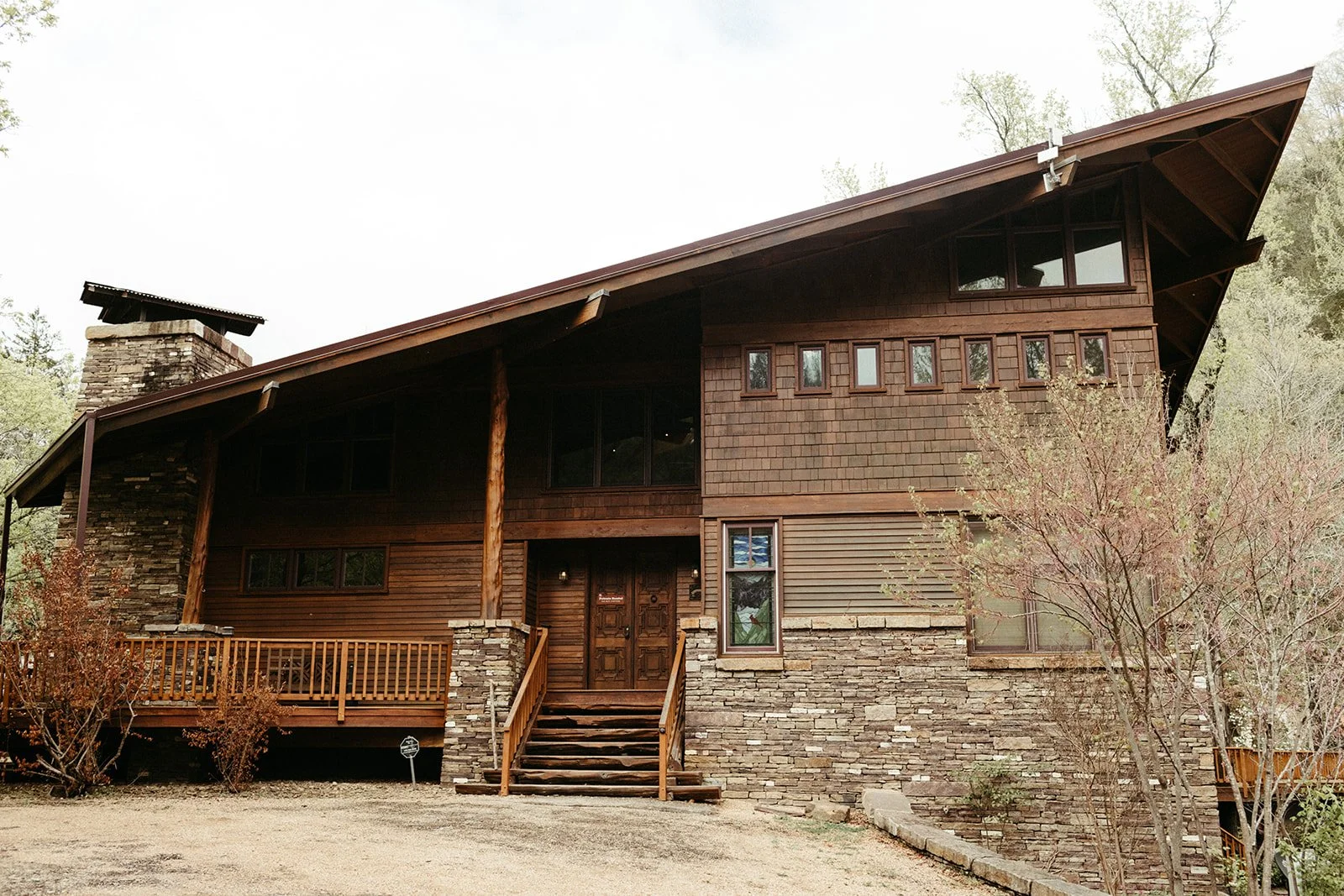 Ponca Creek Lodge (Wedding Venue) 
